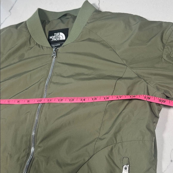 The North Face Women's Olive Bomber Jacket - Picture 6 of 6
